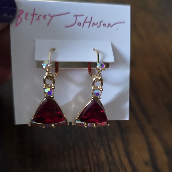 Betsey Johnson Santa Hat Drop Earrings! NWT! - Picture 7 of 11